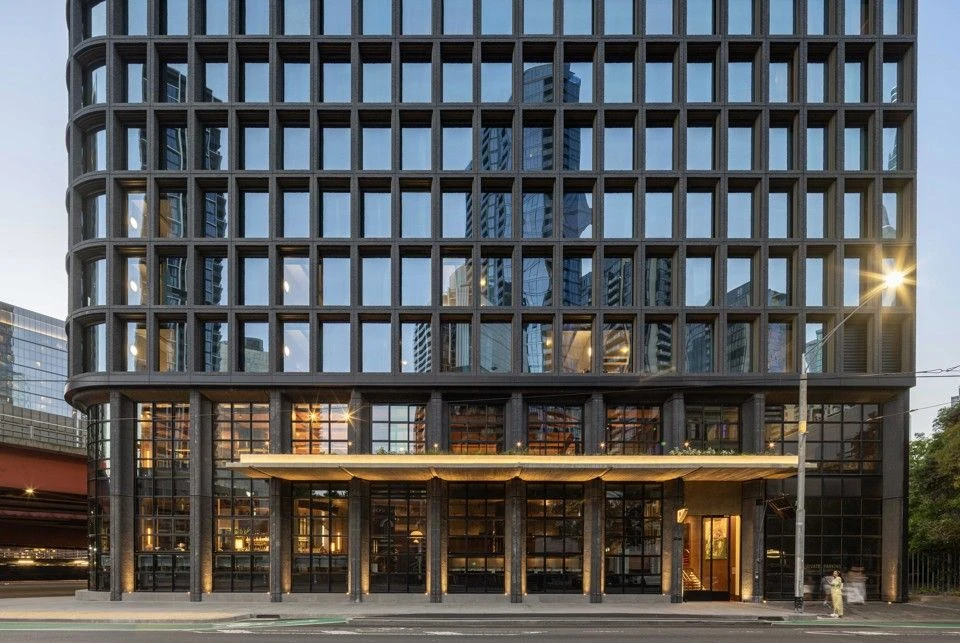 QUEEN BRIDGE-BIỂU TƯỢNG SỐNG MỚI TẠI MELBOURNE CBD