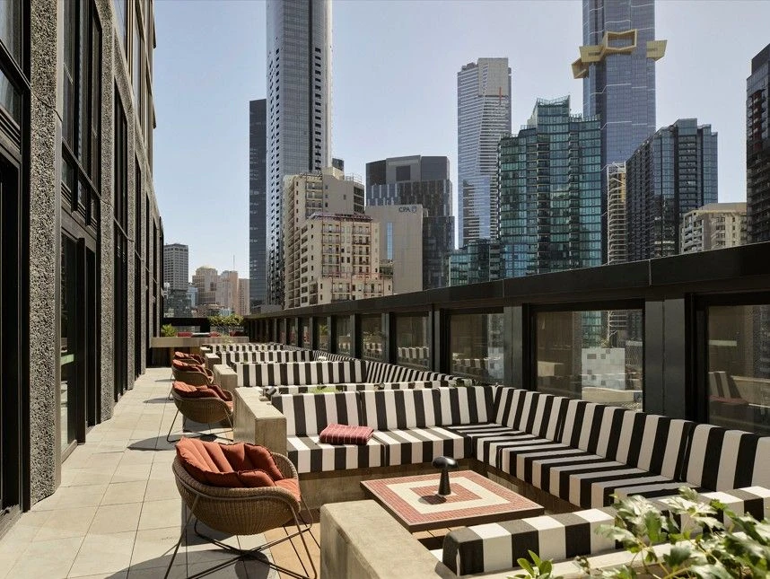 QUEEN BRIDGE-BIỂU TƯỢNG SỐNG MỚI TẠI MELBOURNE CBD