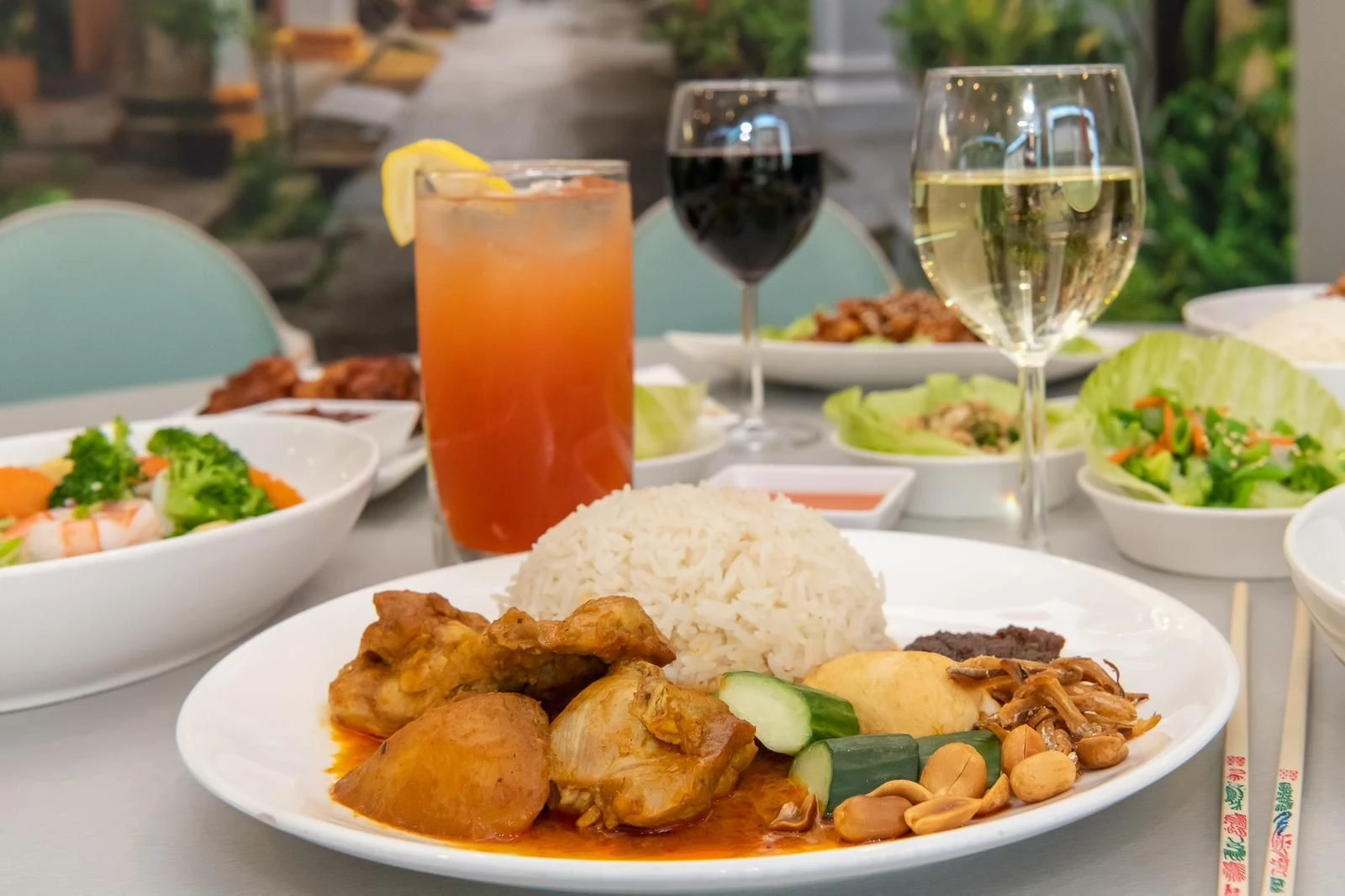 BÁN NHÀ HÀNG TRUNG HOA LỢI NHUẬN CAO - MOORABBIN